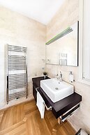 Luxury Lake Front Catullo A2 by Wonderful Italy