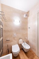 Luxury Lake Front Catullo A2 by Wonderful Italy