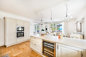 Luxury Lake Front Catullo A2 by Wonderful Italy