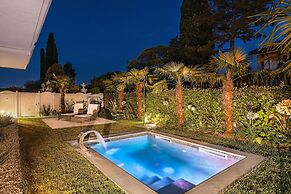 Luxury Lake Front Catullo A2 by Wonderful Italy