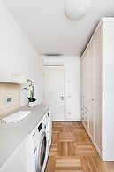 Luxury Lake Front Catullo A2 by Wonderful Italy