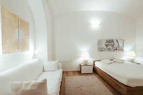 Vatican home for seven people