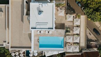 Infinity Hotel & More