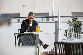 Aila II Hotel Boutique