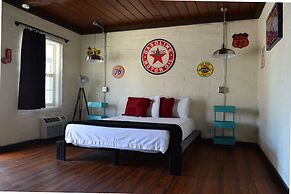 STERLING GARDENS HOTEL