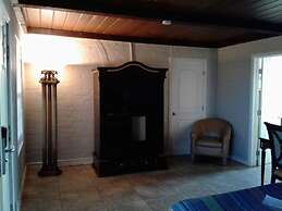 STERLING GARDENS HOTEL