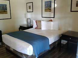 STERLING GARDENS HOTEL