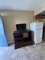 STERLING GARDENS HOTEL