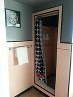 STERLING GARDENS HOTEL