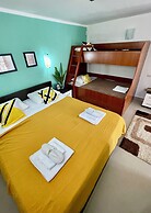 Family House with pool & sea view