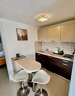 Family House with pool & sea view