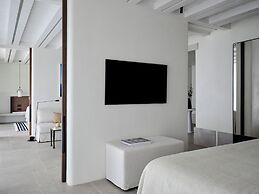 Odera, Tinos, Autograph Collection