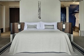 Odera, Tinos, Autograph Collection