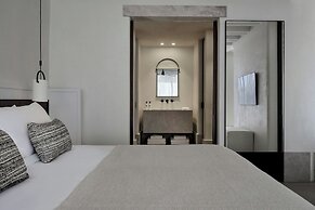 Odera, Tinos, Autograph Collection