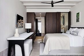 Odera, Tinos, Autograph Collection