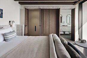 Odera, Tinos, Autograph Collection