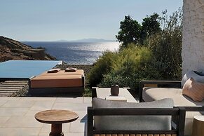 Odera, Tinos, Autograph Collection