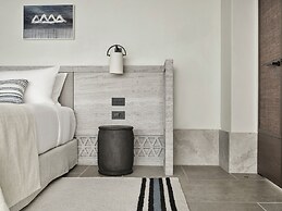 Odera, Tinos, Autograph Collection