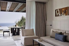 Odera, Tinos, Autograph Collection