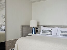 Odera, Tinos, Autograph Collection