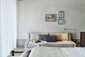 Odera, Tinos, Autograph Collection