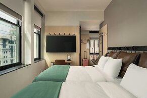 Moxy Columbia Downtown