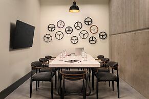 Moxy Columbia Downtown