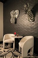 Moxy Columbia Downtown