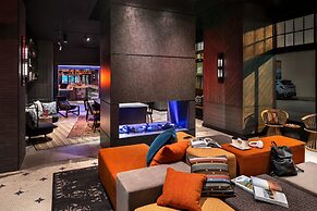 Moxy Springfield Downtown