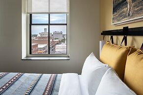 Moxy Springfield Downtown