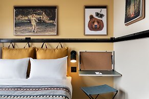 Moxy Springfield Downtown