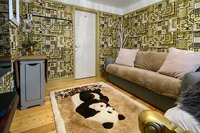 Deluxe 2 Bed Versace Hottub Skytv