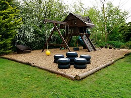 Deluxe 2 Bed Versace Hottub Skytv