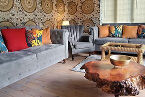 Deluxe 2/3 Bed Hottub Skytv