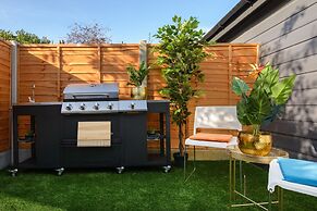 Luxury Versace 2 Bed, Hot Tub, Pool Table, Sky Tv