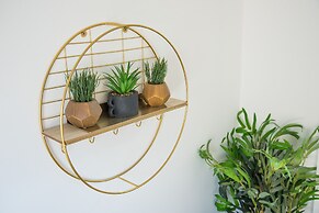 Charming 1-bed House in London