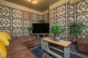 Charming 1-bed House in London