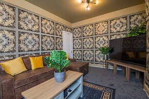 Charming 1-bed House in London