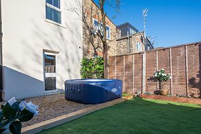 Charming 1-bed House in London