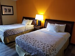 Fairmount Inn & Suites -Stroudsburg