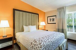 Fairmount Inn & Suites -Stroudsburg