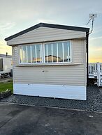 3 bed Stunning Caravan Situated nr Whitstable