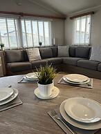 3 bed Stunning Caravan Situated nr Whitstable