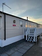 3 bed Stunning Caravan Situated nr Whitstable