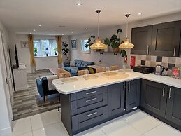 Charming 3-bed House in Newquay