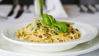 Bourne Hall Country Hotel