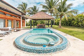 Amazing Villa w Pool Maid BBQ at Green Village A
