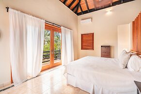 Amazing Villa w Pool Maid BBQ at Green Village A