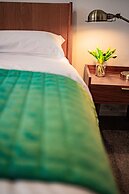 StayAU 4BR Designer Home in Knox