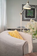 StayAU 4BR Designer Home in Knox